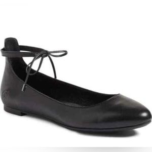 Born 10 black leather ballet flats